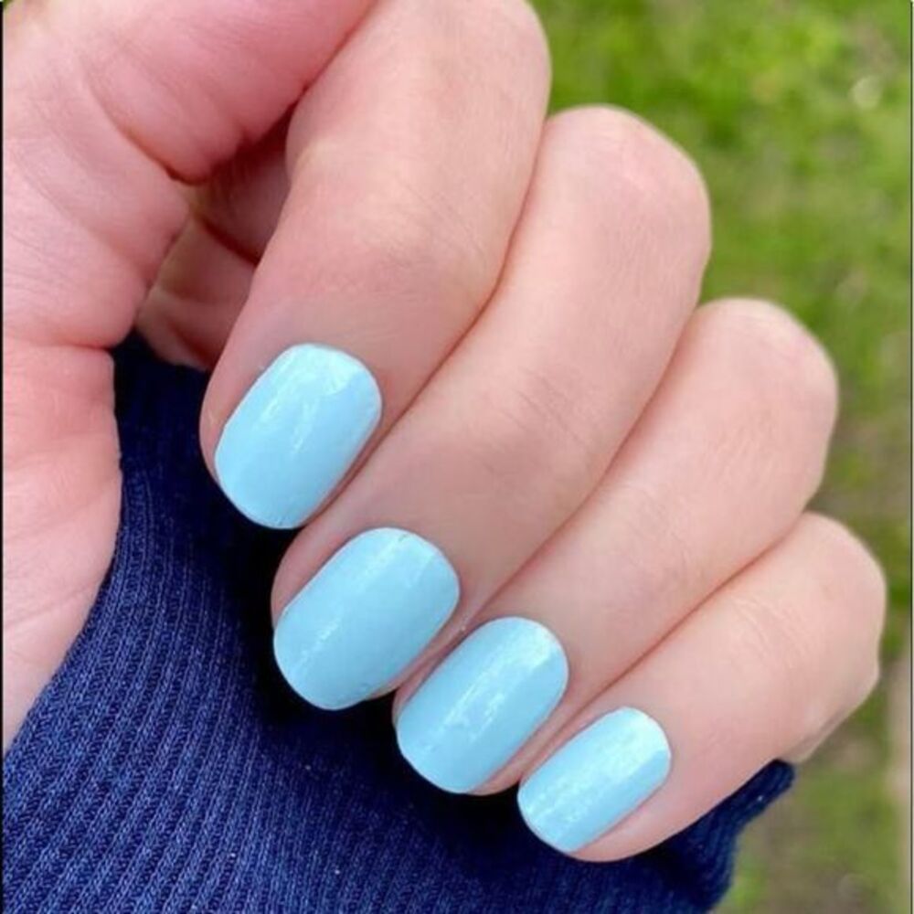 Color Street | Chilladelphia, a pale icy creme blue nail strips